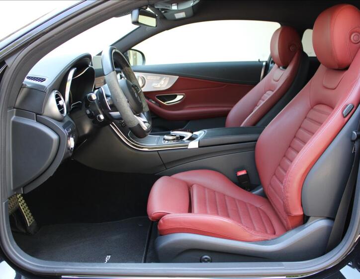 Mercedes-Benz Třídy C 12