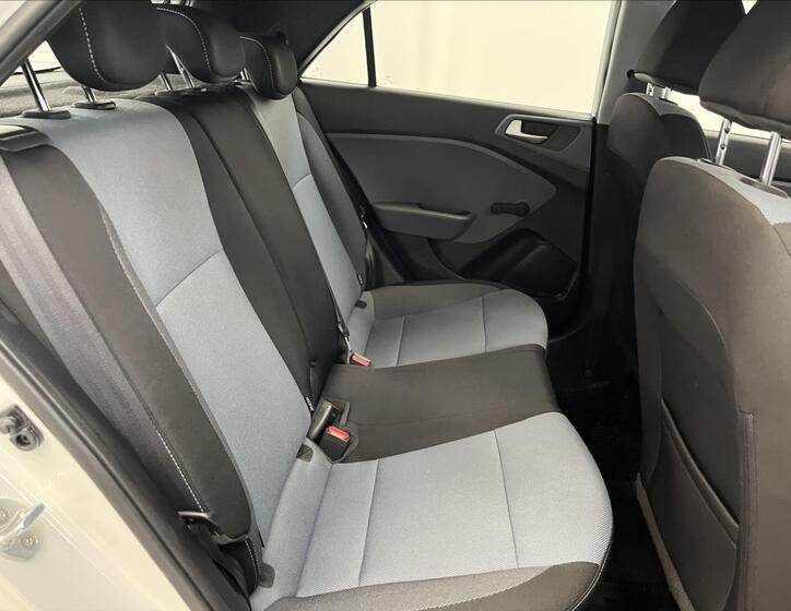 Hyundai i20 19