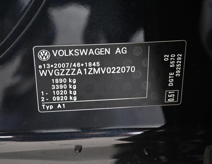 Volkswagen T-Roc 8