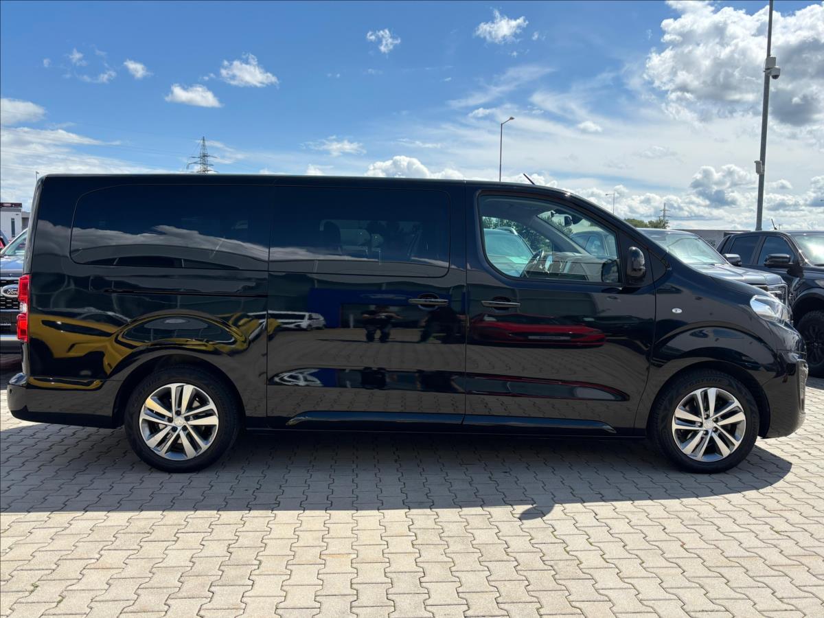 Peugeot Traveller