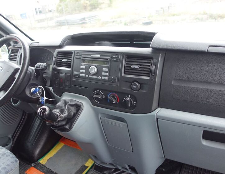 Ford Transit 17