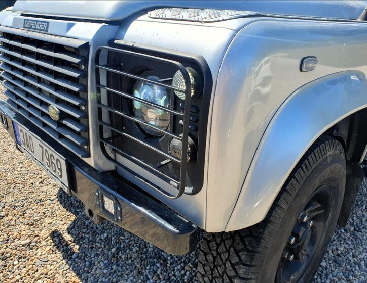 Land Rover Defender 35