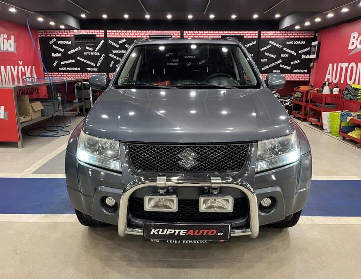 Suzuki Grand Vitara 10