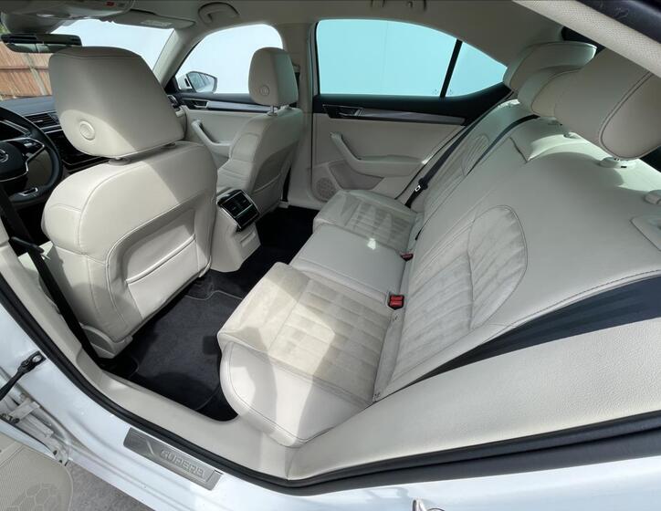 Škoda Superb 17