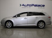 Toyota Avensis 5