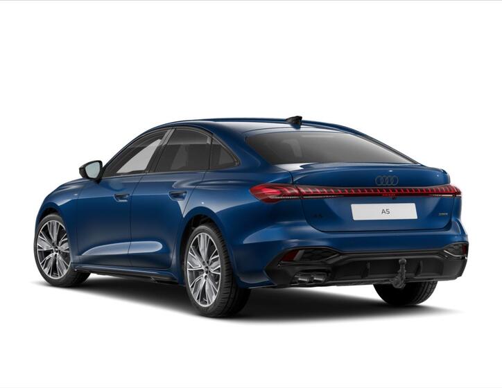 Audi A5 4