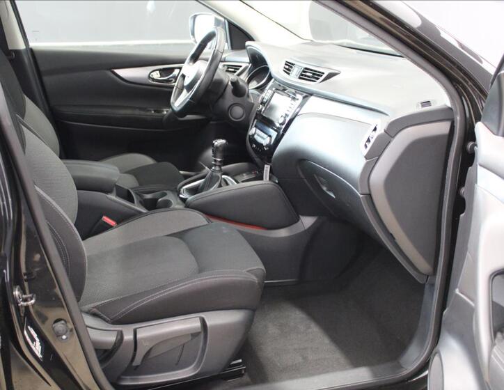 Nissan Qashqai 22