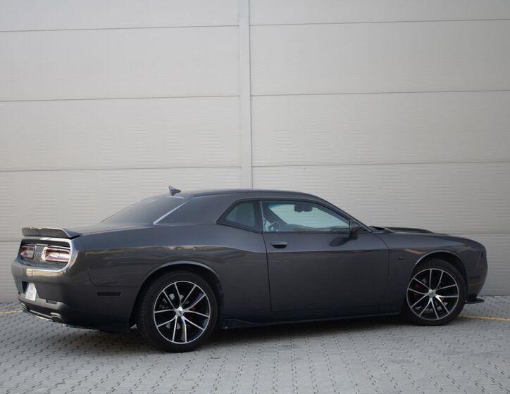 Dodge Challenger 5