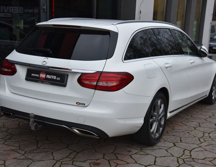 Mercedes-Benz Třídy C 8
