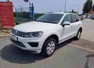 Volkswagen Touareg 1