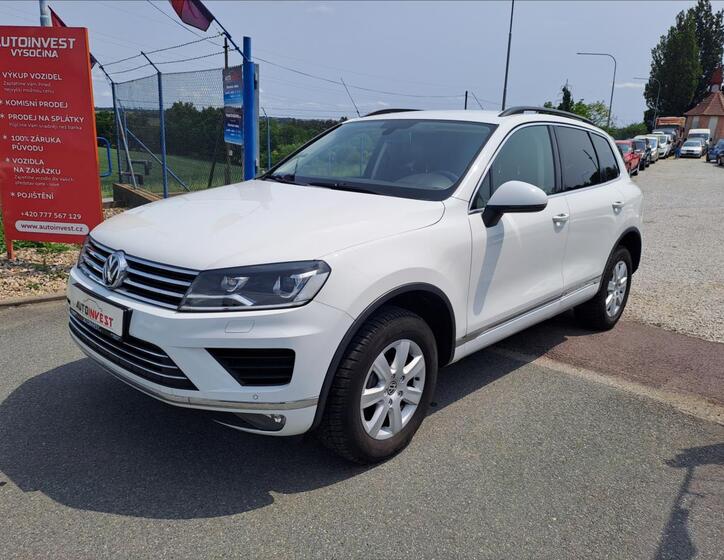 Volkswagen Touareg 1