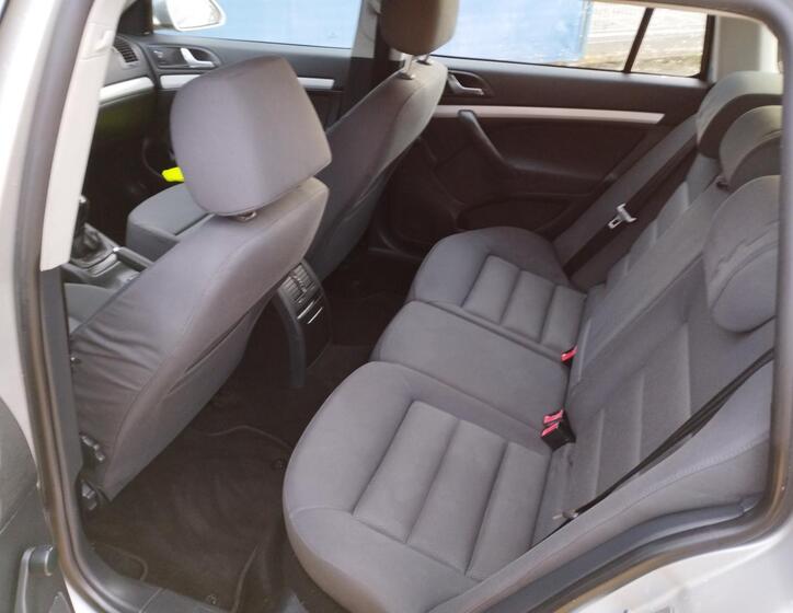 Škoda Octavia 10