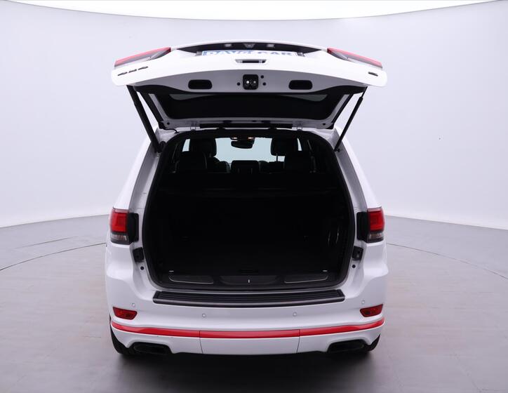 Jeep Grand Cherokee 9