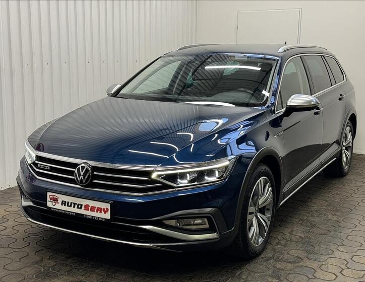 Volkswagen Passat 1