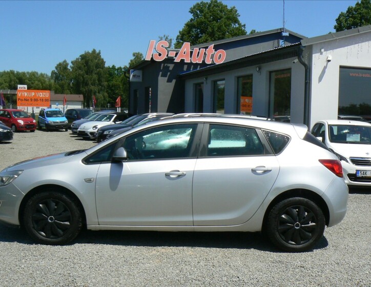Opel Astra 7