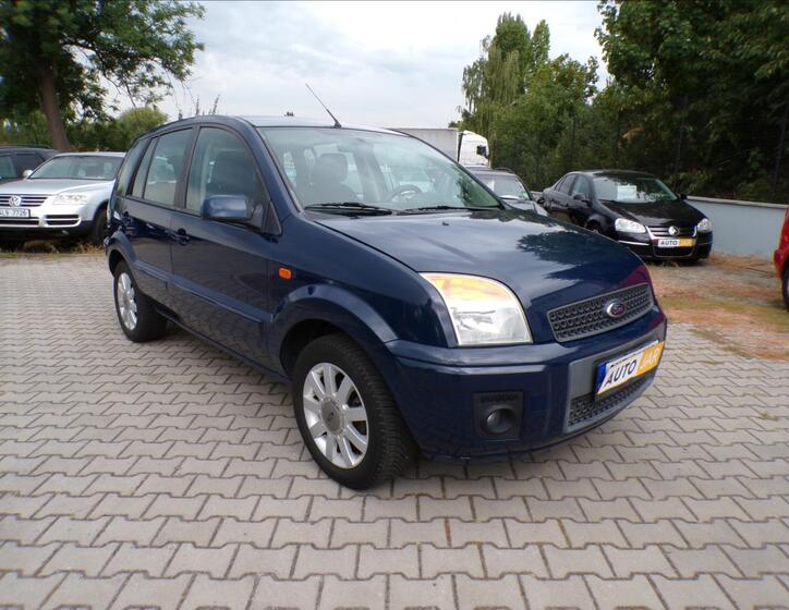 Ford Fusion 1