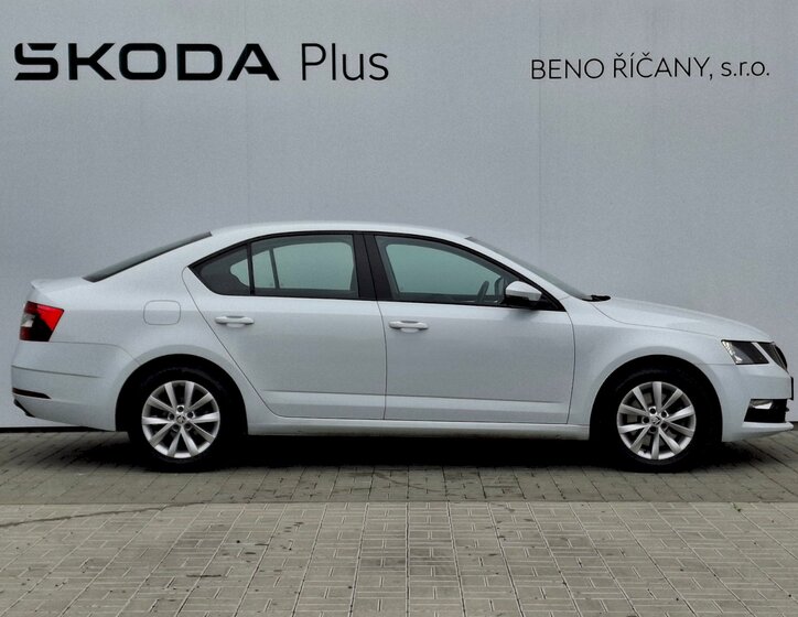 Škoda Octavia 15