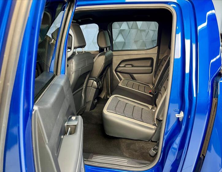 Volkswagen Amarok 12
