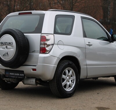 Suzuki Grand Vitara 5