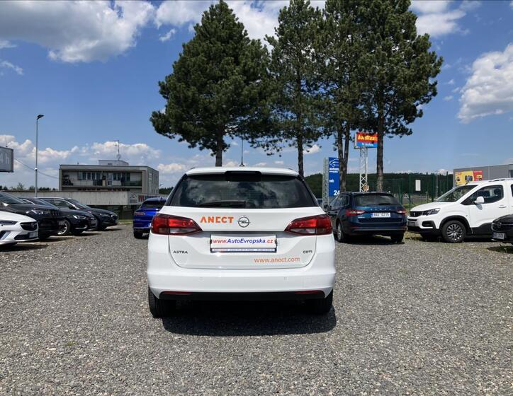 Opel Astra 8
