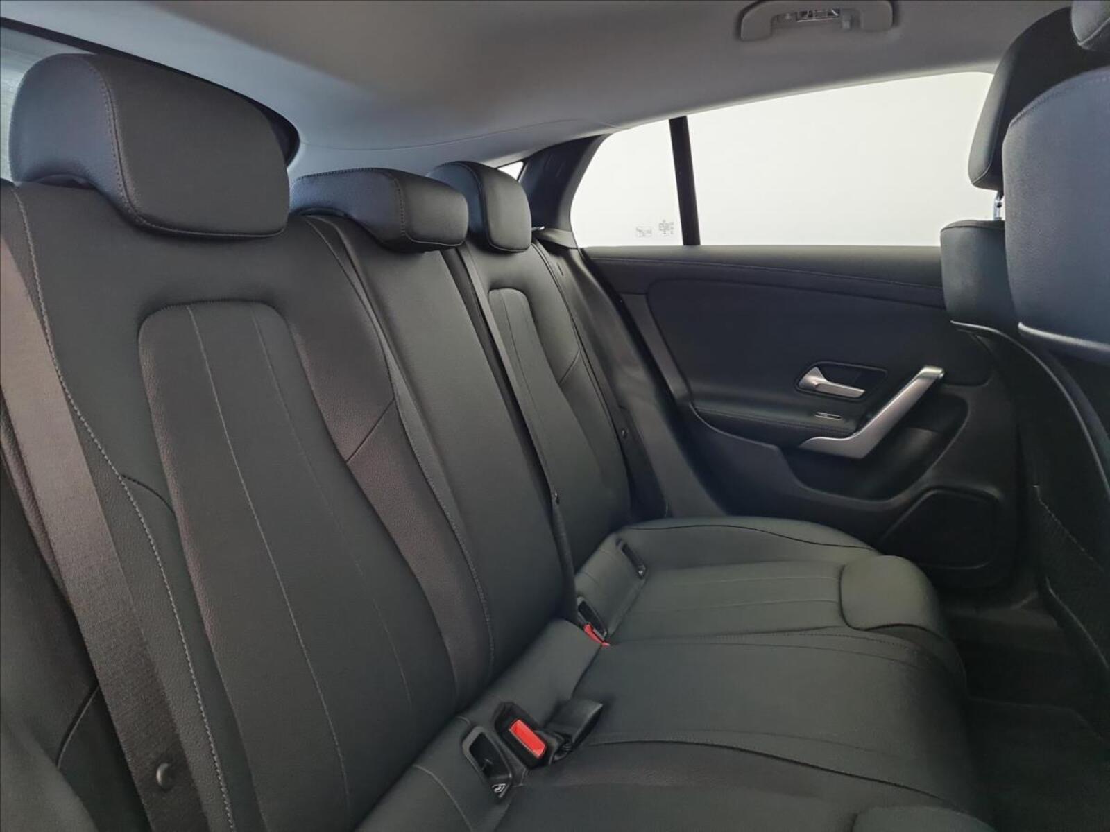 Mercedes-Benz CLA 19