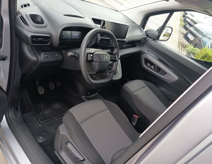 Toyota ProAce City Verso 11
