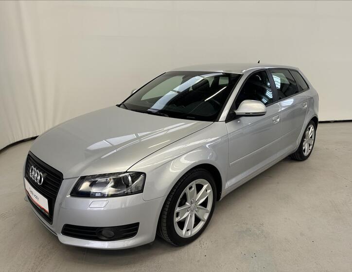Audi A3 1