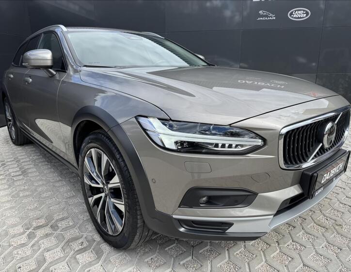 Volvo V90 3