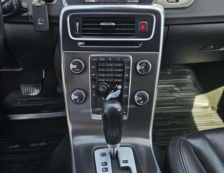 Volvo V60 19