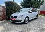Volkswagen Touran 1