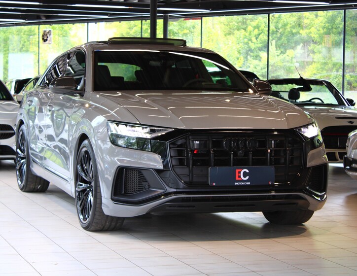 Audi SQ8 35