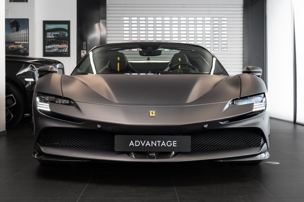 Ferrari SF90