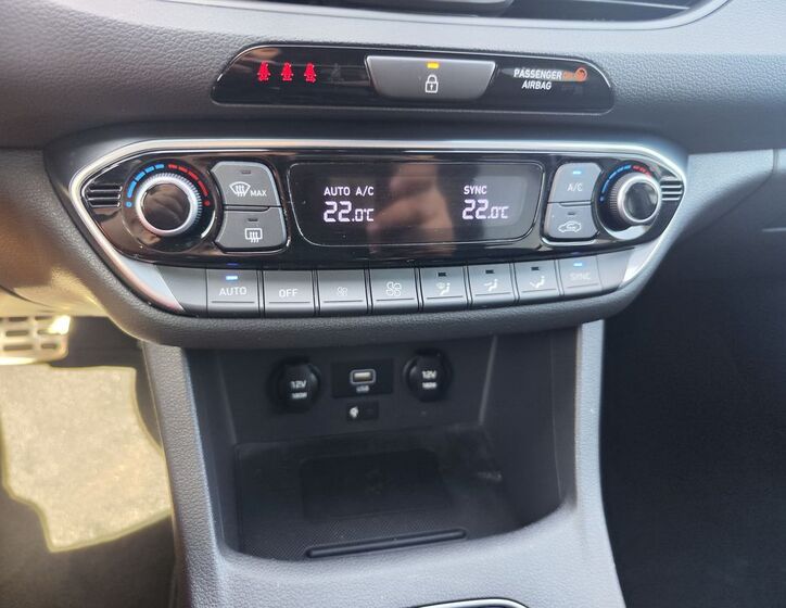 Hyundai i30 20