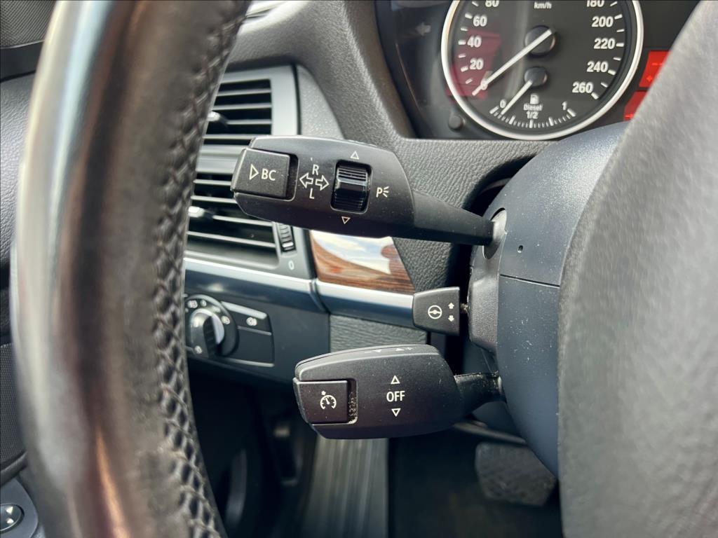 BMW X5 25