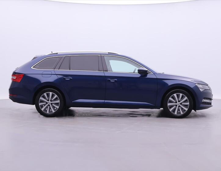 Škoda Superb 8