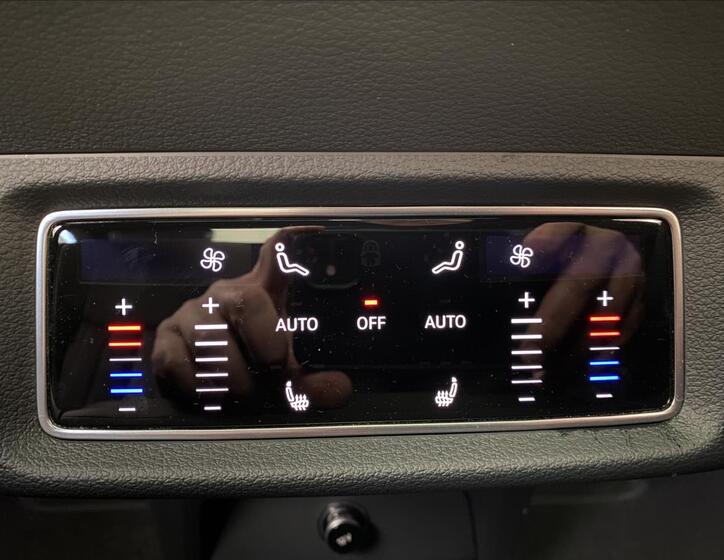 Audi e-tron 19