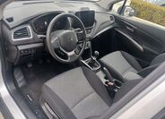 Suzuki S-Cross 10