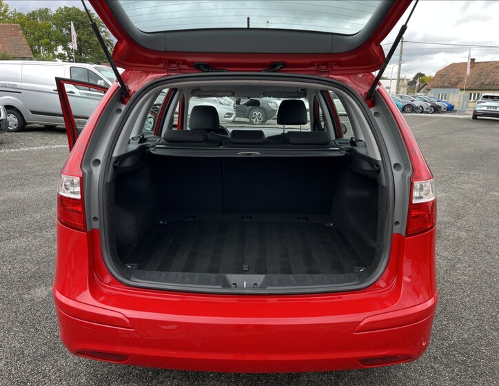 Hyundai i30 26