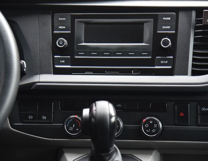 Volkswagen Transporter 24