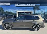 BMW X7 6