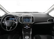 Ford Galaxy 12