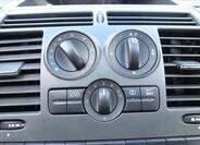Mercedes-Benz Vito 21