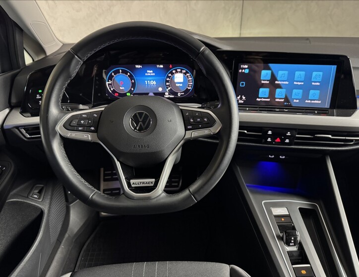 Volkswagen Golf 20