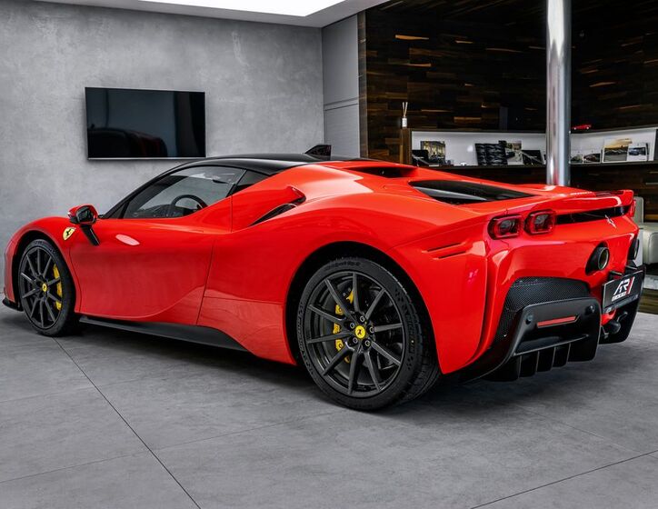 Ferrari SF90 6