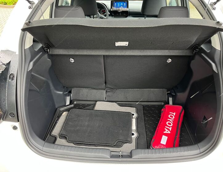 Toyota Yaris 27