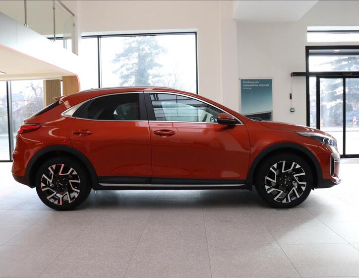KIA XCeed 4
