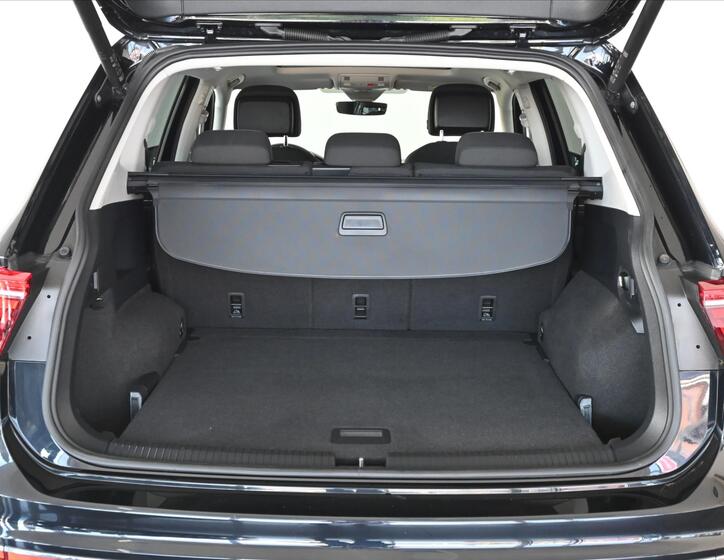Volkswagen Tiguan Allspace 6