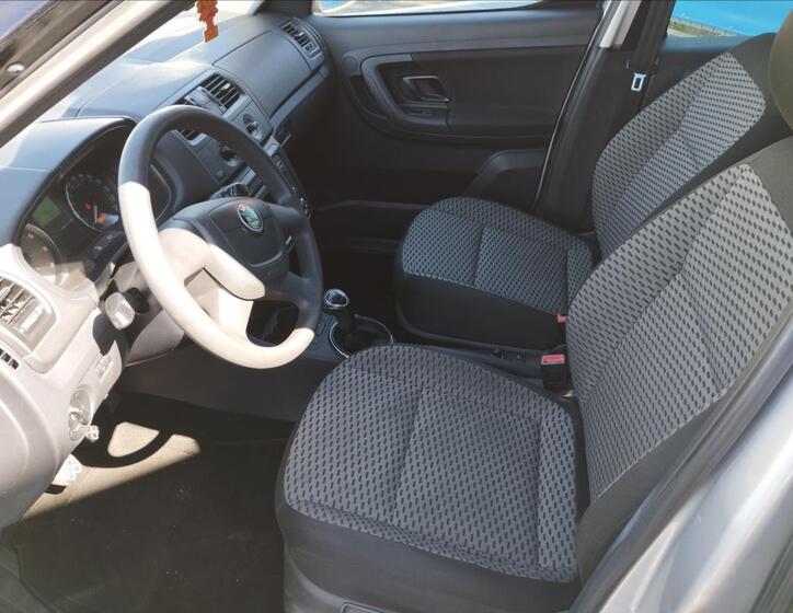 Škoda Roomster 7