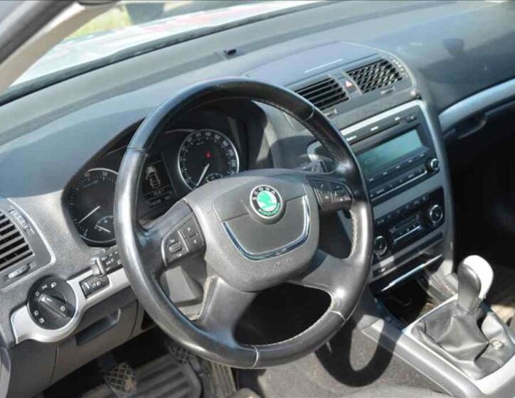 Škoda Octavia 21