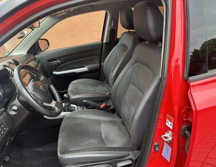 Suzuki Vitara 13